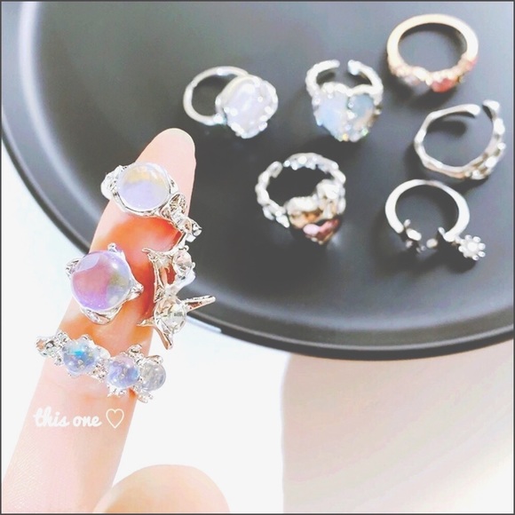 ♡ ⁺ ｡ ! ! Moon・ ˚ ⁺   ⭐️ Kin .  !    ♡ ♡ - Picture 3 of 7